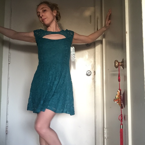 Mermaid Lace Comfy Stretchy Fit & Flare Dress SNWT - Picture 7 of 7